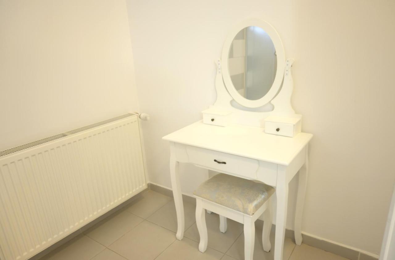 Luana Airport Apartments #7 Otopeni Dış mekan fotoğraf